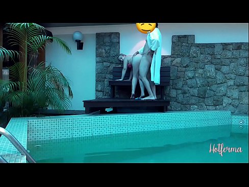 ❤️ Chefe convida criada para a piscina, mas não conseguiu resistir a um ❤️❌ Sexo de qualidade em pt.watchhentai.ru ️❤